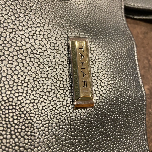 Large Tahari zip tote - Picture 2 of 7